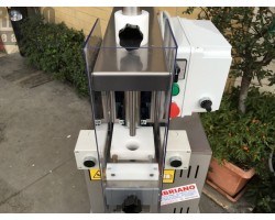 Tappatrice Semiautomatica P55 per Tappo a Fungo